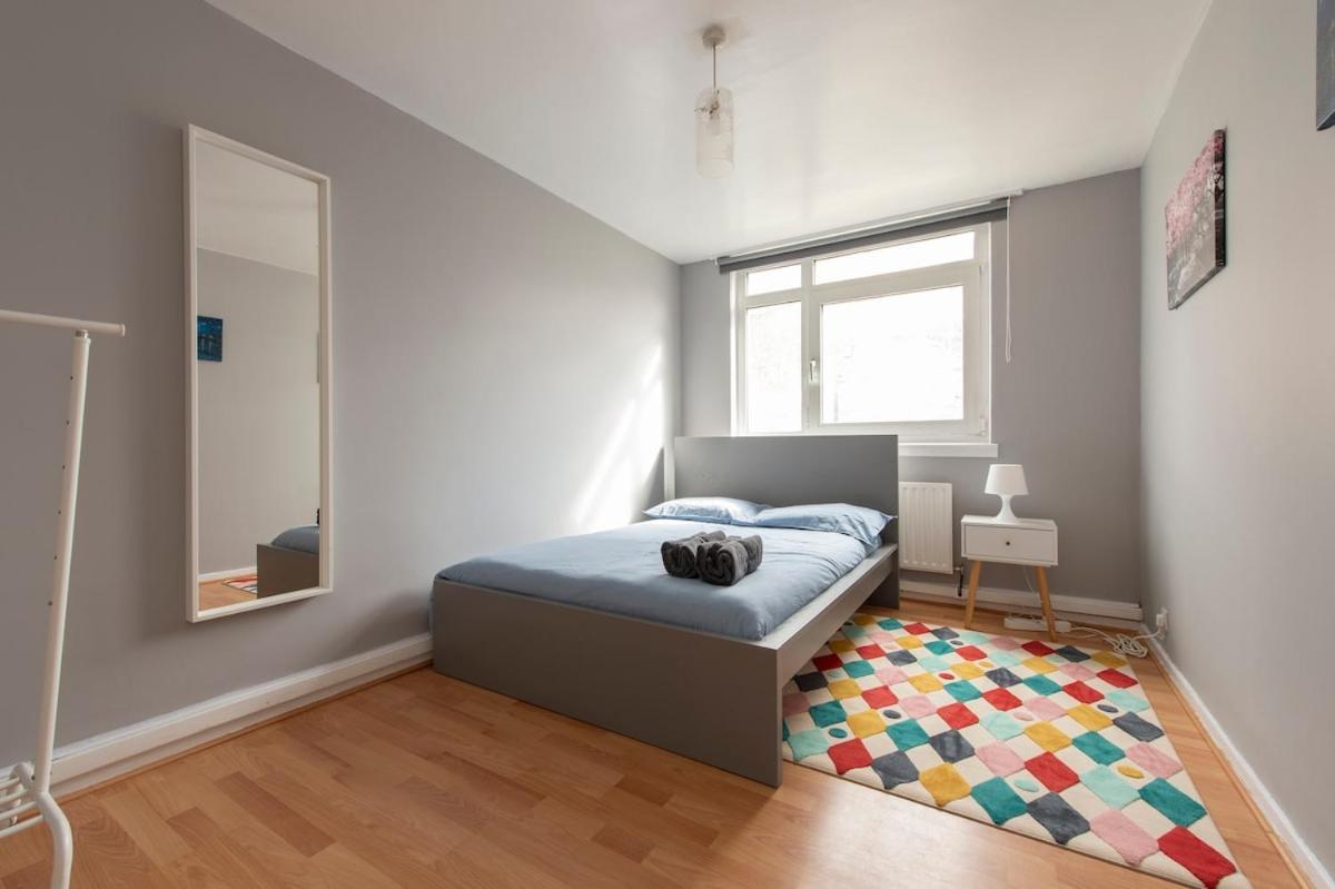 Lovely 2-Bed 20 Mins To Central لندن المظهر الخارجي الصورة