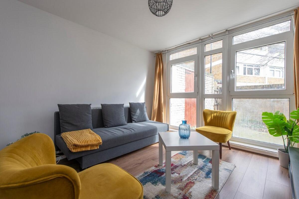 Lovely 2-Bed 20 Mins To Central لندن المظهر الخارجي الصورة